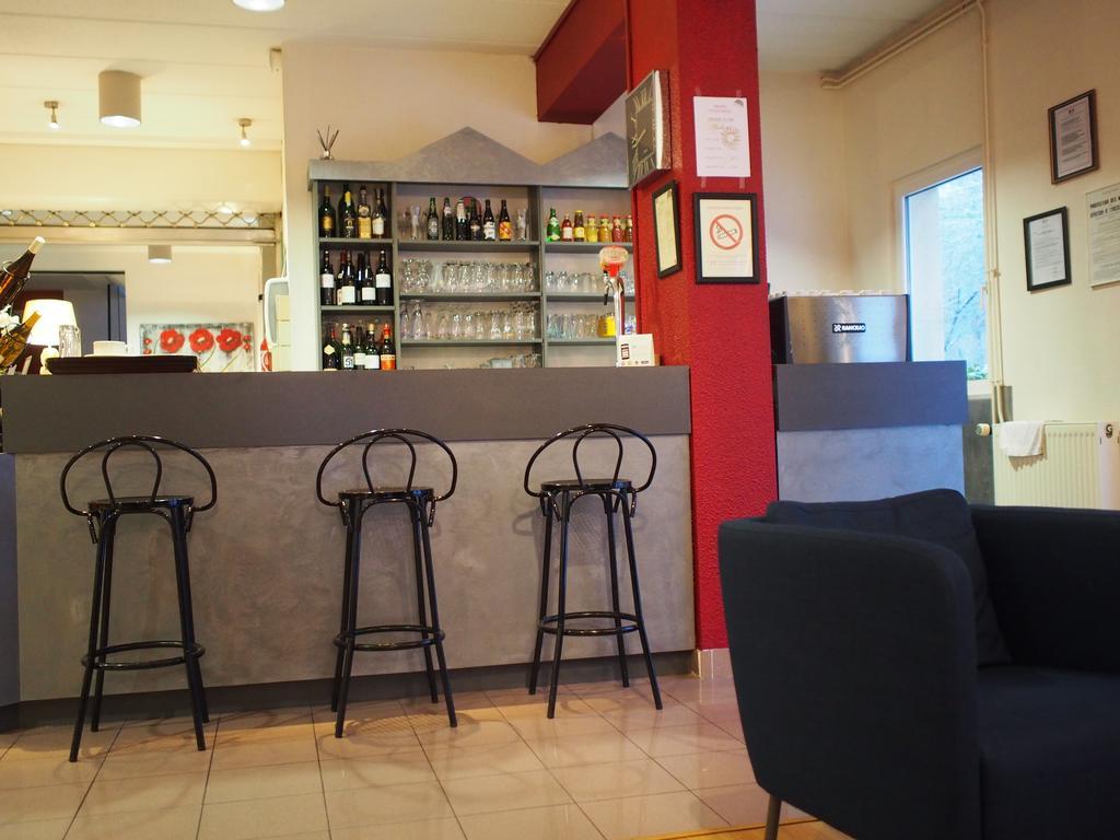 The Originals City, Hotel Et Restaurant Aster, Saint-Avold Nord Крётцвальд-ла-Круа Экстерьер фото