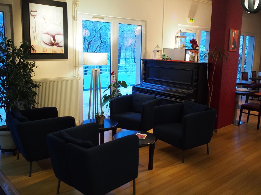 The Originals City, Hotel Et Restaurant Aster, Saint-Avold Nord Крётцвальд-ла-Круа Экстерьер фото